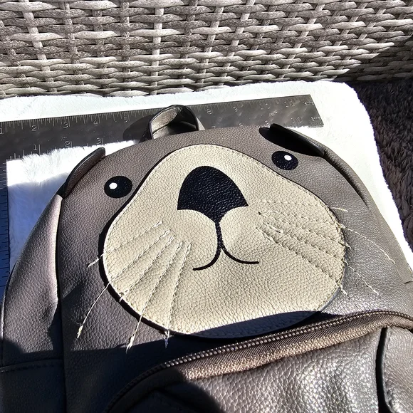 Adorable Otter Kids Backpack - Brown and Yellow - Picture 2 of 11